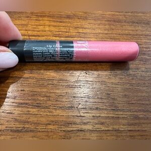 Private Label Radiant Lip Gloss In Baby Doll